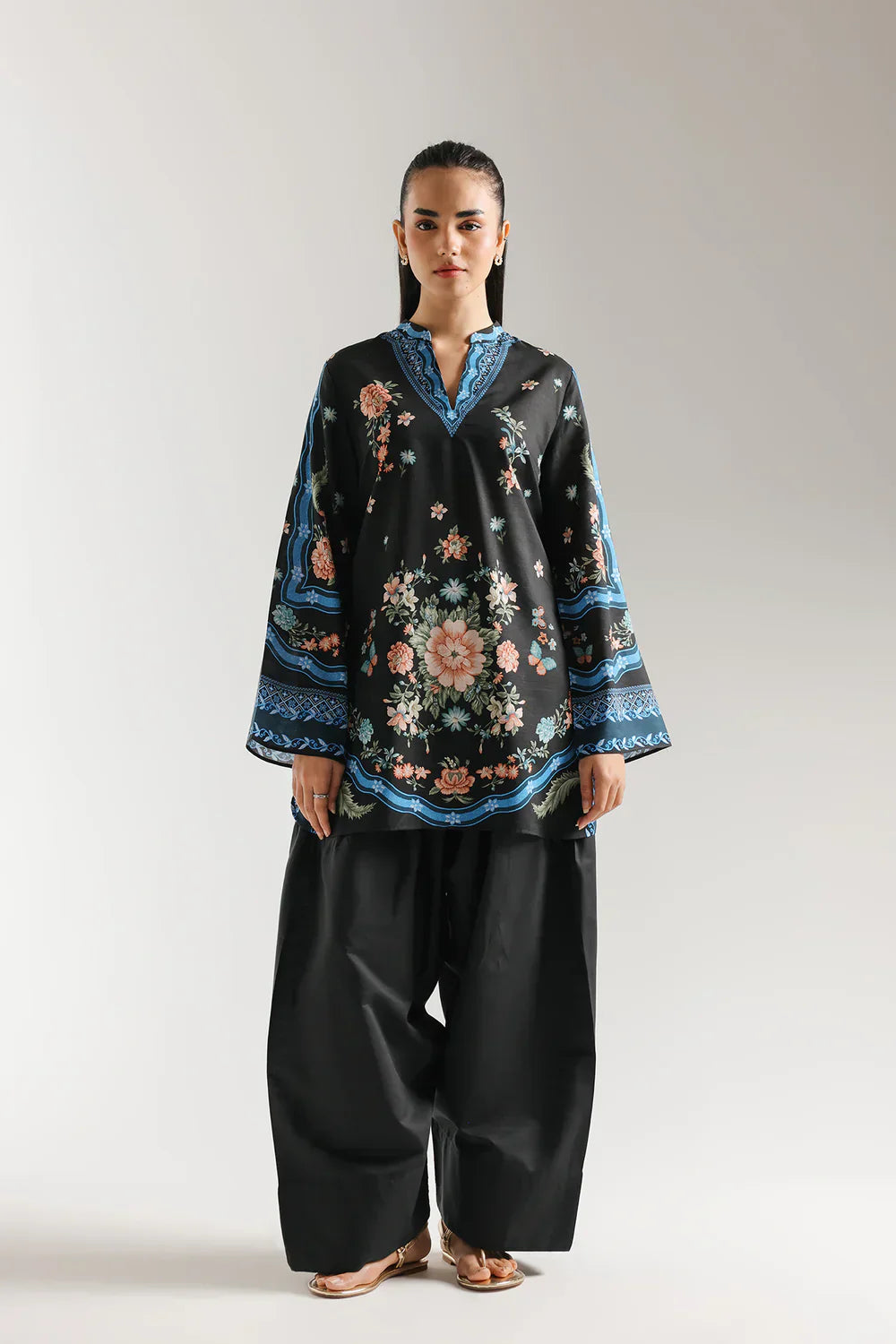 Black Floral Printed 2 Piece (Shirt aur Trouser)