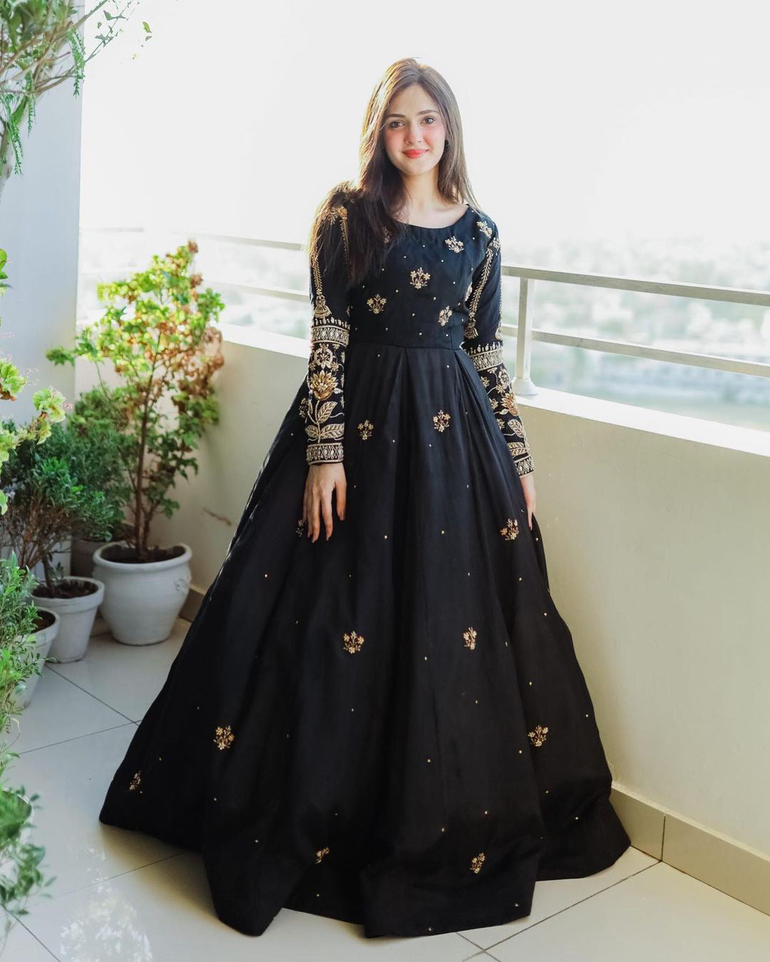 EMBRODERY BOTI MAXI WITH TROUSER
